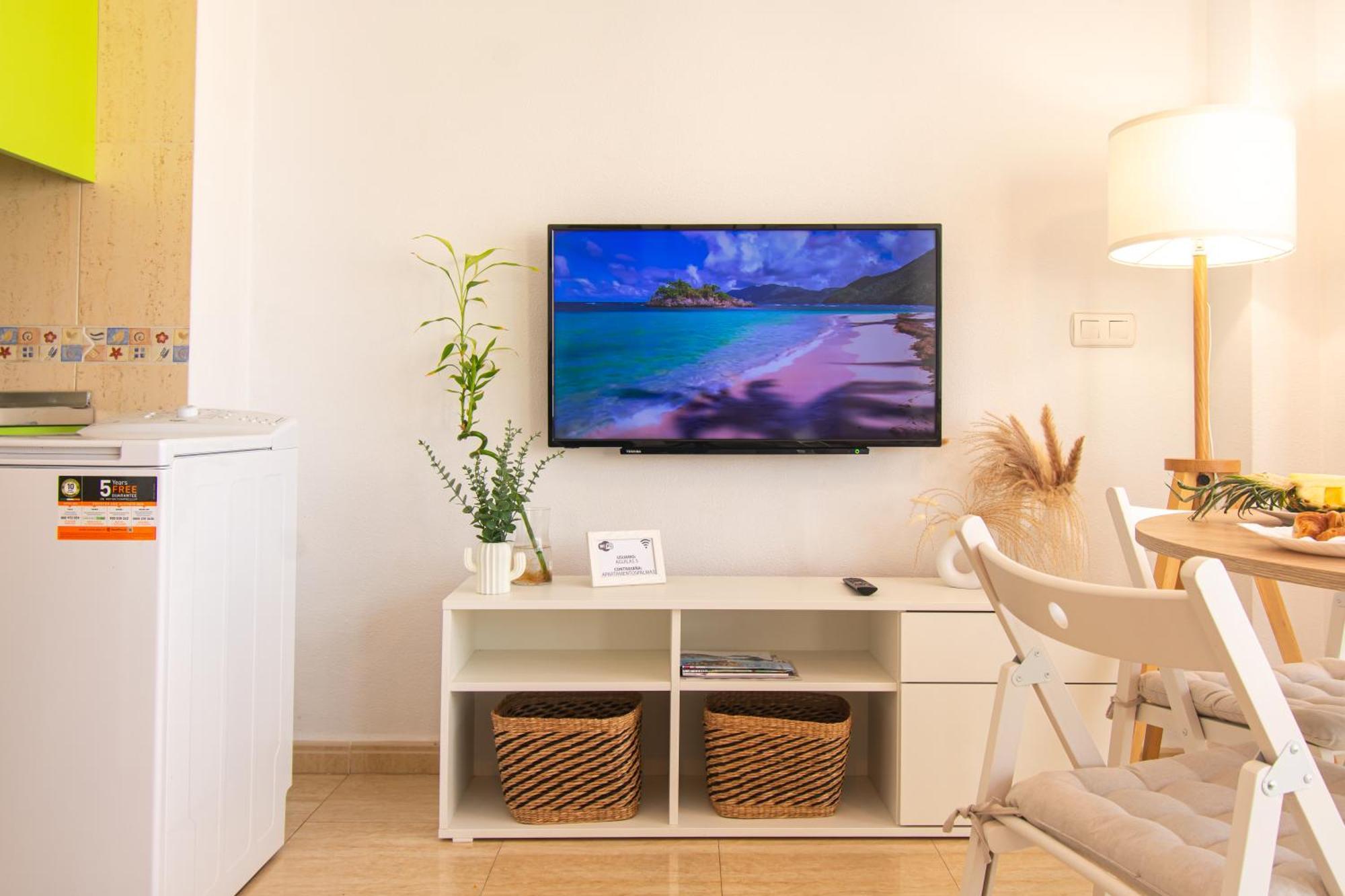 아길라스 Avenida Principal Cerca De La Playa Con Aire Acondicionado Y Wifi - By Aloha Palma 아파트 외부 사진